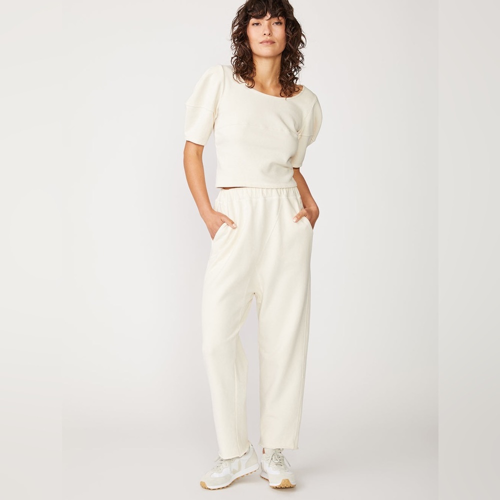 Stateside. French Terry Loft Pant with Carbon Finish in Cream. LG.